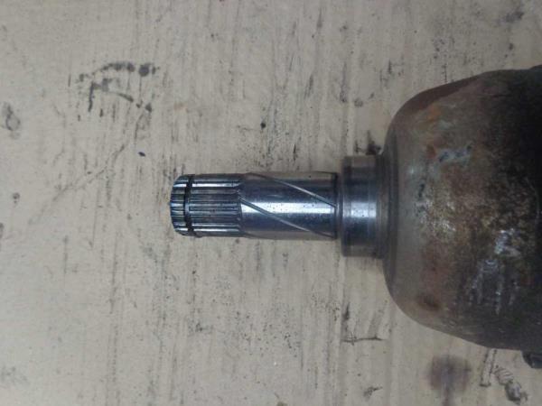 CARDAN GAUCHE VOLVO V60 DIESEL 2013 BOITE 6 - Vue 2